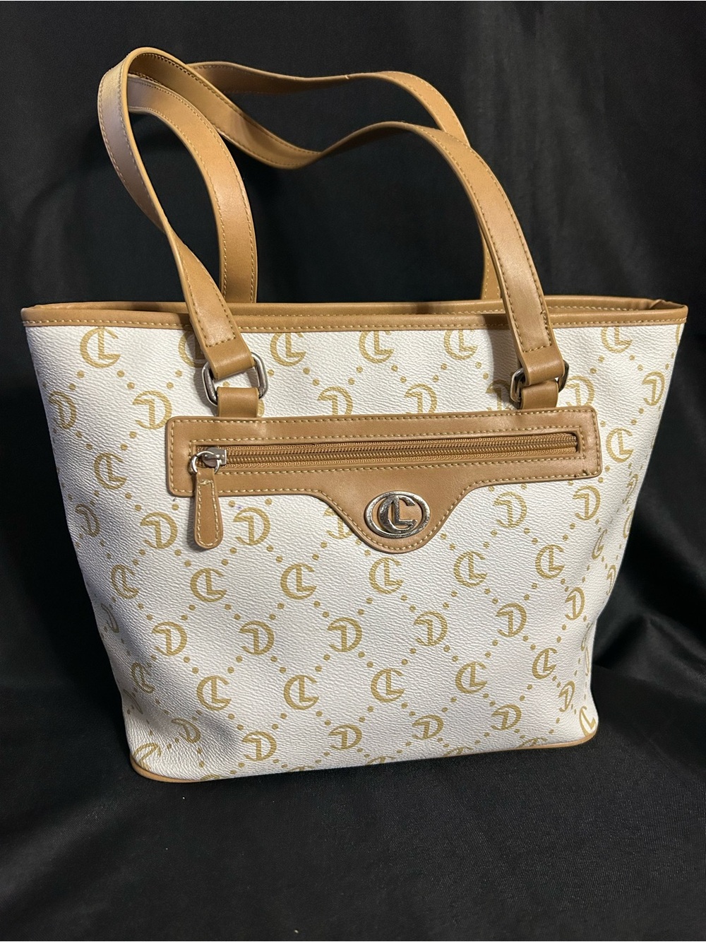 CL Women’s White & Tan Logo-Print Tote Bag Purse